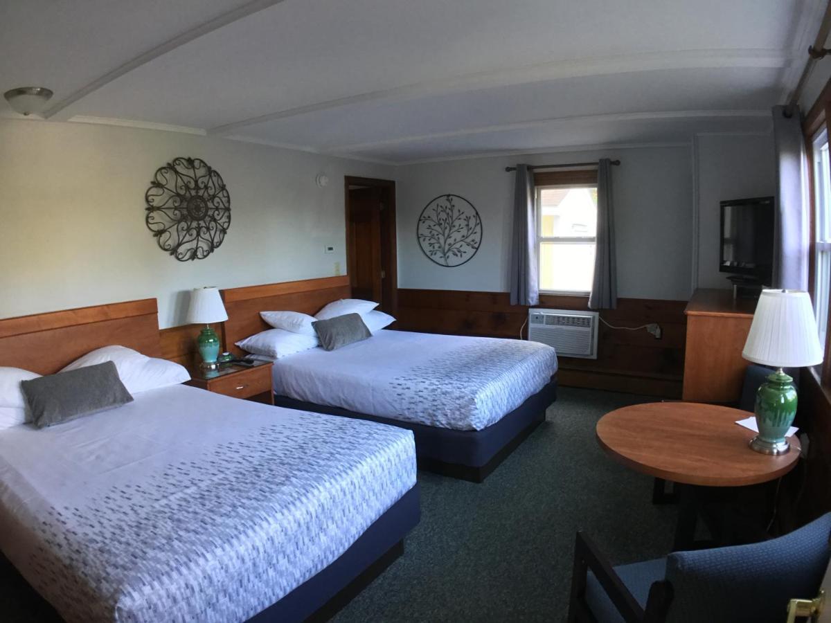 Bay Top Motel Weirs Beach Bagian luar foto