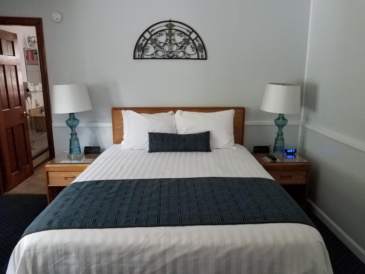 Bay Top Motel Weirs Beach Bagian luar foto